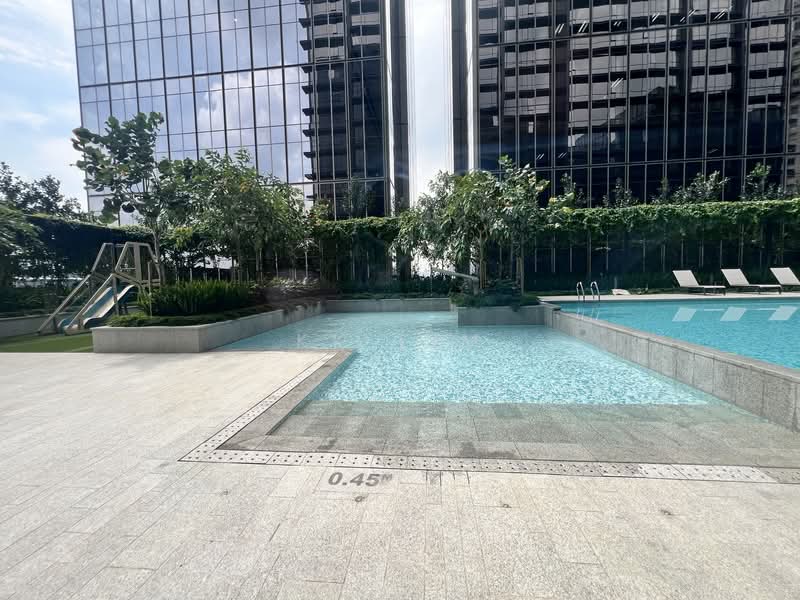 Servis Apartment untuk Dijual di Crown Residences @ Pavilion Damansara Heights - KK Lim - Pool - PropertyGuru.com.my