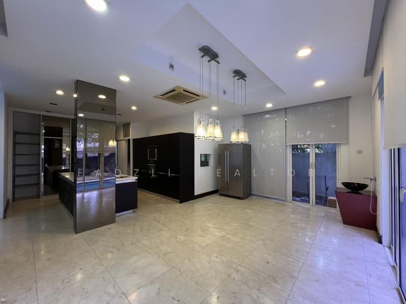 Rumah Banglo untuk Dijual di Mont Kiara (Kuala Lumpur) - Fadzli Realtor - Kitchen - PropertyGuru.com.my