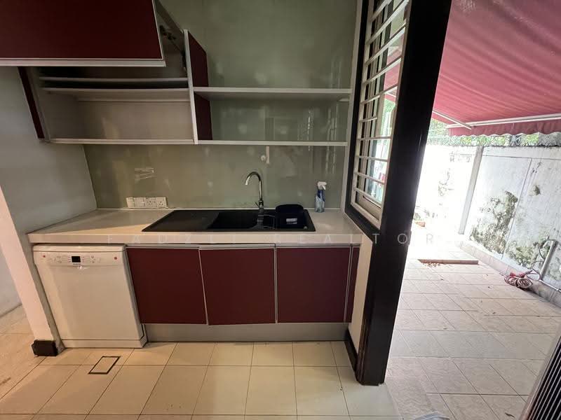 Rumah Banglo untuk Dijual di Mont Kiara (Kuala Lumpur) - Fadzli Realtor - Kitchen - PropertyGuru.com.my