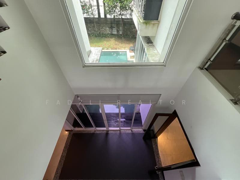 Rumah Banglo untuk Dijual di Mont Kiara (Kuala Lumpur) - Fadzli Realtor - Entrance - PropertyGuru.com.my