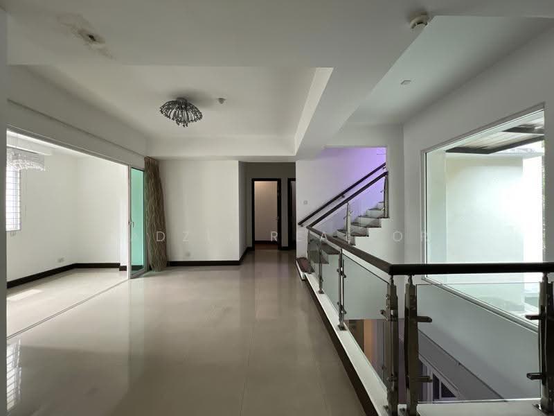 Rumah Banglo untuk Dijual di Mont Kiara (Kuala Lumpur) - Fadzli Realtor - Corridor - PropertyGuru.com.my