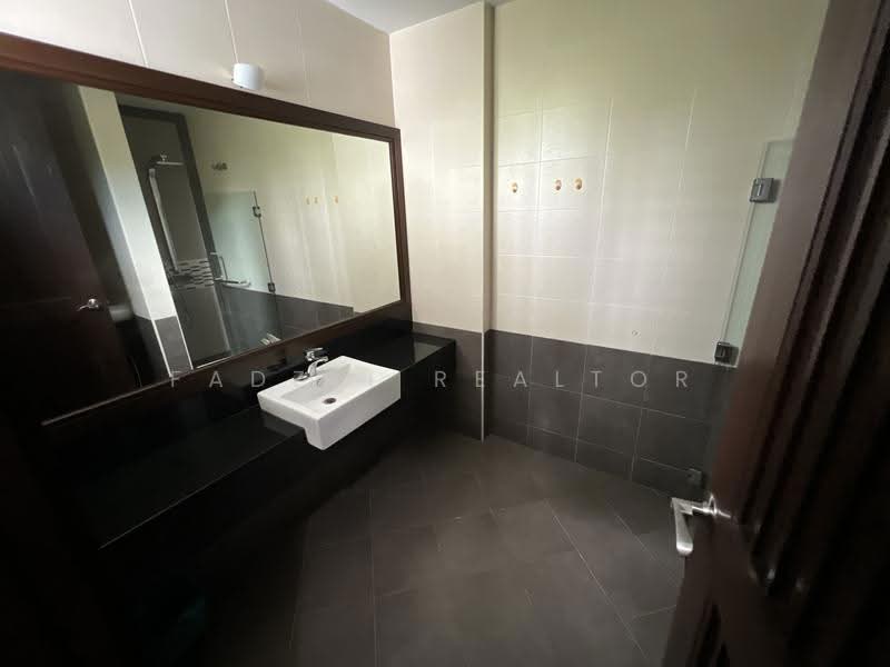 Rumah Banglo untuk Dijual di Mont Kiara (Kuala Lumpur) - Fadzli Realtor - Bathroom - PropertyGuru.com.my