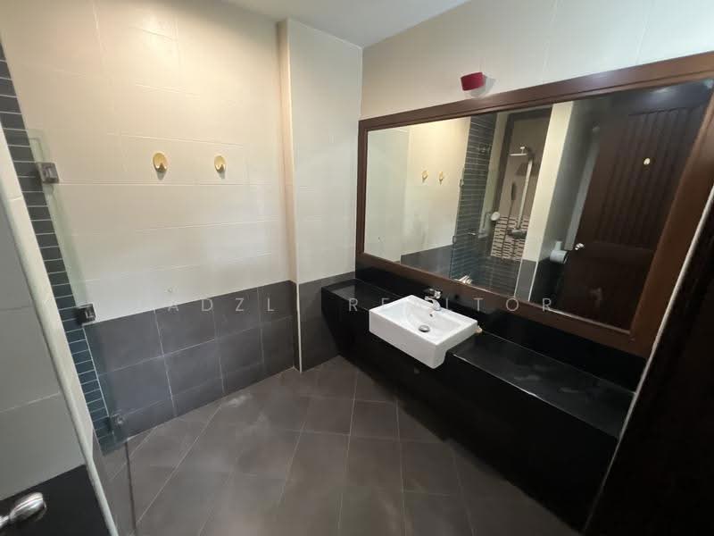 Rumah Banglo untuk Dijual di Mont Kiara (Kuala Lumpur) - Fadzli Realtor - Bathroom - PropertyGuru.com.my