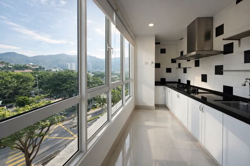 Kondominium untuk Dijual di The Cove Condominium - Billy Teh - Kitchen - PropertyGuru.com.my