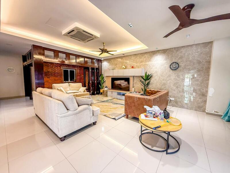 2-storey Terraced House for Sale in Denai Alam (Shah Alam) - Salawati Busro - Living Room - PropertyGuru.com.my