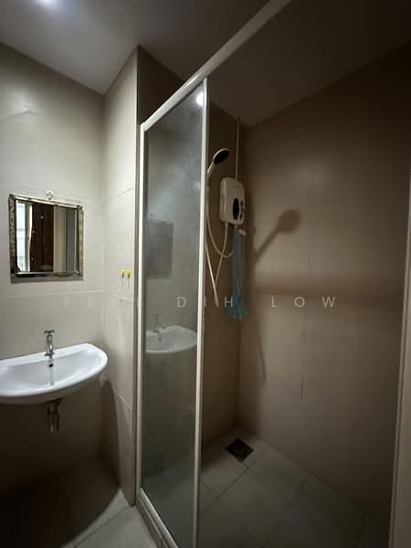 Servis Apartment untuk Disewa di 231 TR Serviced Suite - Feei Dih Low - Bathroom - PropertyGuru.com.my