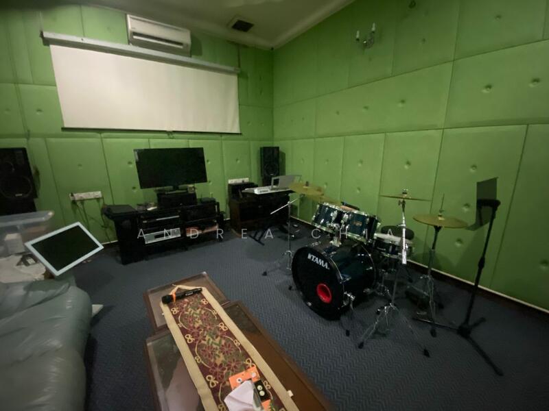 Entertainment Room