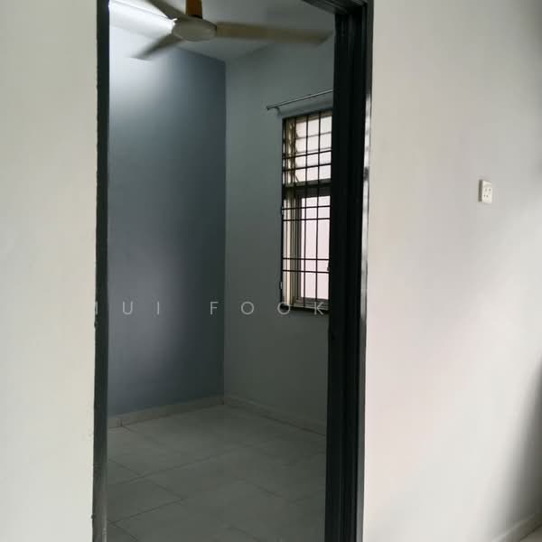 Rumah Flat untuk Dijual di Taman Merdeka - Mui Fook Lim - Bedroom - PropertyGuru.com.my