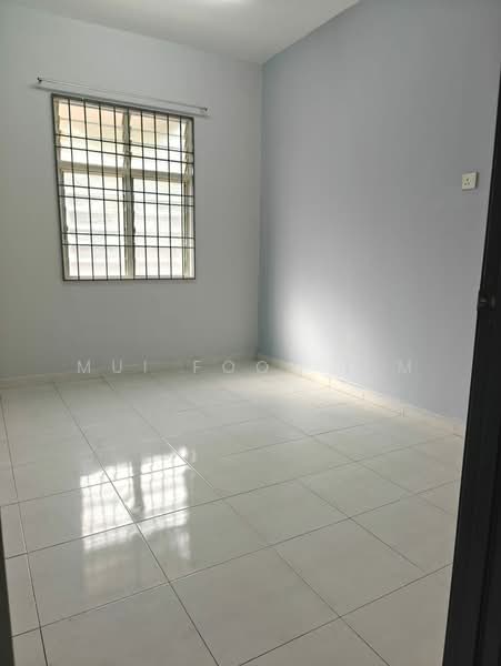 Rumah Flat untuk Dijual di Taman Merdeka - Mui Fook Lim - Bedroom - PropertyGuru.com.my