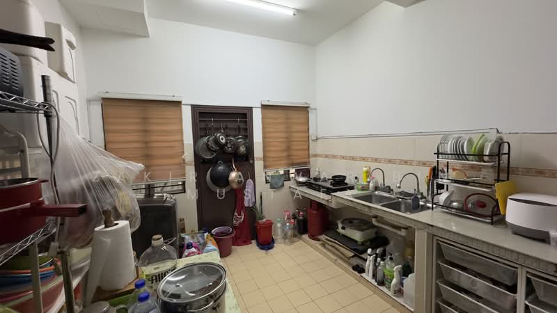 Rumah Teres 2-Tingkat untuk Dijual di Seksyen 7 (Shah Alam) - Zakir Anwar Bin Mustafa - Kitchen - PropertyGuru.com.my