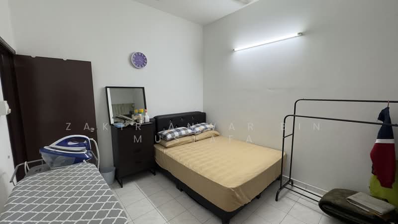 Rumah Teres 2-Tingkat untuk Dijual di Seksyen 7 (Shah Alam) - Zakir Anwar Bin Mustafa - Bedroom 4 (downstairs) - PropertyGuru.com.my