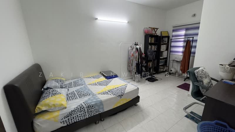 Rumah Teres 2-Tingkat untuk Dijual di Seksyen 7 (Shah Alam) - Zakir Anwar Bin Mustafa - Bedroom 2 - PropertyGuru.com.my