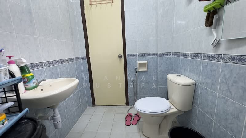 Rumah Teres 2-Tingkat untuk Dijual di Seksyen 7 (Shah Alam) - Zakir Anwar Bin Mustafa - Bathroom - PropertyGuru.com.my