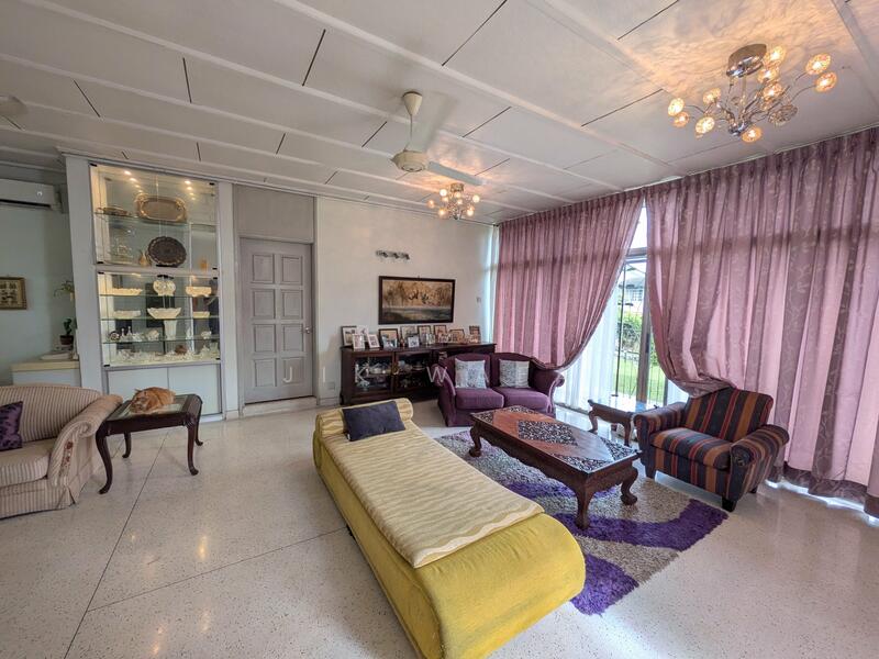 Seksyen 22 untuk Untuk Dijual - RM 1,800,000, Apr 2026 - Living Room - PropertyGuru.com.my