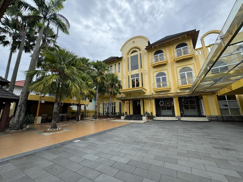 Bungalow for Sale in Country Heights (Kajang) - Jovin Cheor - Exterior - PropertyGuru.com.my