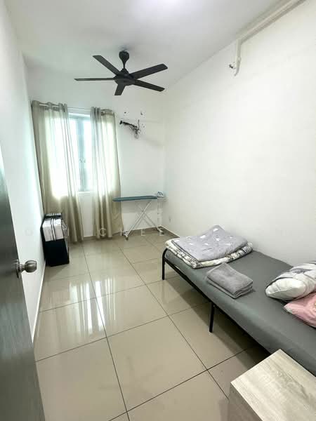 Service Residence for Sale at Metropol - Ooi Chee Khoon - Bedroom - PropertyGuru.com.my