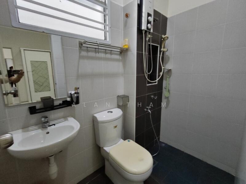 2-storey Terraced House for Rent in Johor Bahru (Johor) - Alan Tham - Bathroom - PropertyGuru.com.my