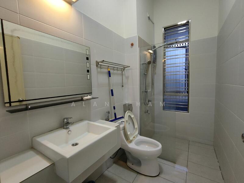 2-storey Terraced House for Rent in Johor Bahru (Johor) - Alan Tham - Bathroom - PropertyGuru.com.my