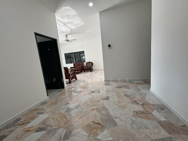 2-storey Terraced House for Rent in Teluk Intan (Perak) - Fennie Tee - Living Room - PropertyGuru.com.my