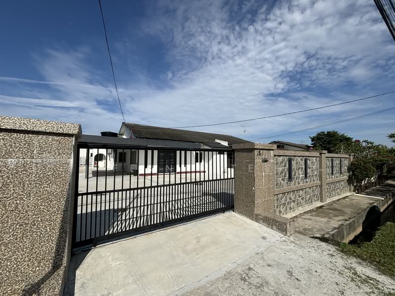 2-storey Terraced House for Rent in Teluk Intan (Perak) - Fennie Tee - Exterior - PropertyGuru.com.my