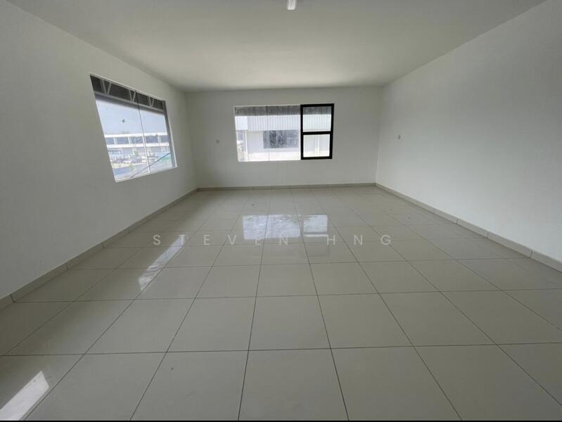 Semi-D Factory for Rent in Batu Kawan (Penang) - Steven Hng - Living Room - PropertyGuru.com.my