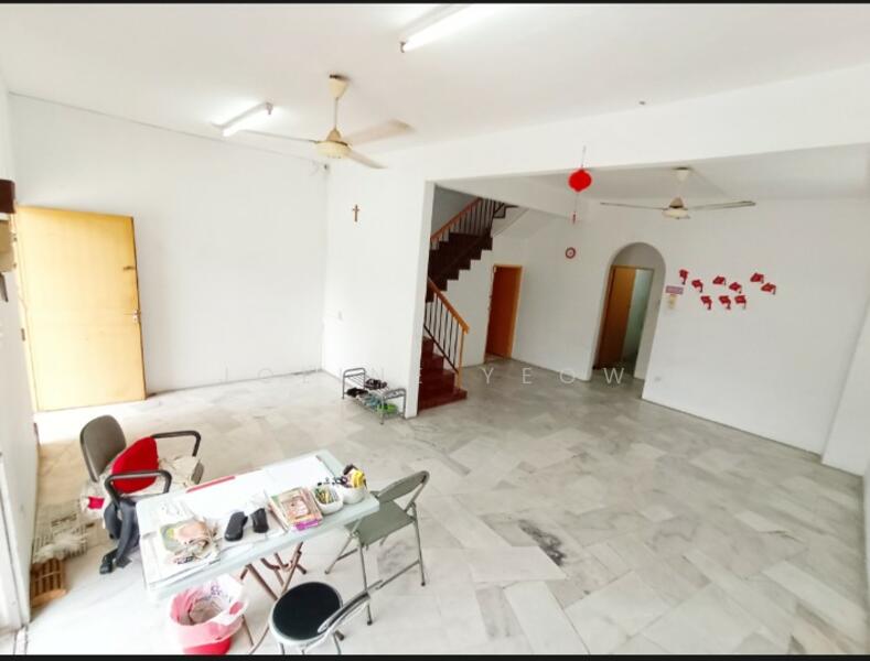 2-storey Terraced House for Sale in Ipoh (Perak) - Joline YEOW - Living Room - PropertyGuru.com.my
