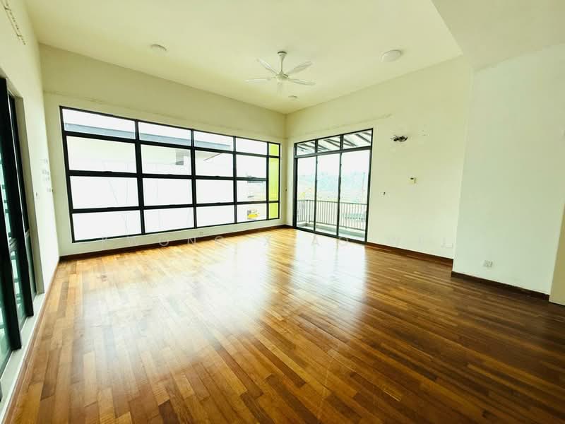 Zero-Lot Bungalow for Sale in Rawang (Selangor) - Kwong Xiao Wei - Living Room - PropertyGuru.com.my