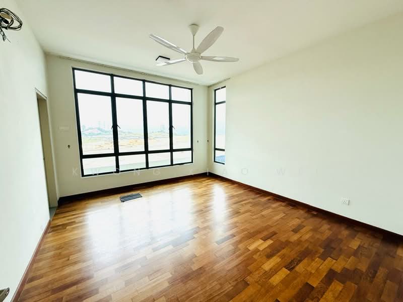 Zero-Lot Bungalow for Sale in Rawang (Selangor) - Kwong Xiao Wei - Bedroom - PropertyGuru.com.my
