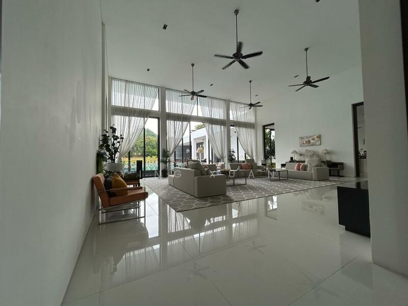 Rumah Banglo untuk Dijual di Leisure Farm (Gelang Patah) - Ying Xuan - Living Room - PropertyGuru.com.my
