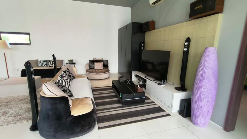 Rumah Banglo untuk Dijual di Leisure Farm (Gelang Patah) - Ying Xuan - Living Room - PropertyGuru.com.my