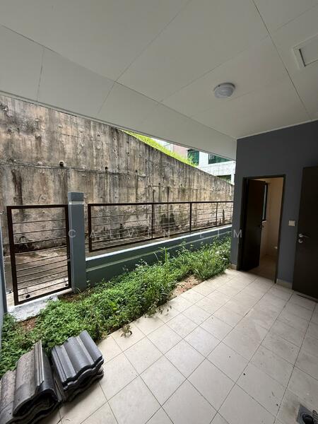 Rumah Teres untuk Dijual di Prima Selayang (Selayang) - Calvin Lim - Balcony - PropertyGuru.com.my
