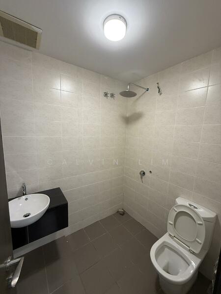 Rumah Teres untuk Dijual di Prima Selayang (Selayang) - Calvin Lim - Bathroom - PropertyGuru.com.my