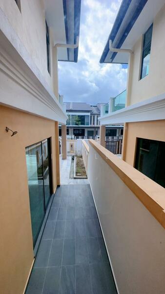 Rumah Berkembar untuk Dijual di Tanjong Minyak (Melaka) - Vito Lee Lee - Exterior - PropertyGuru.com.my