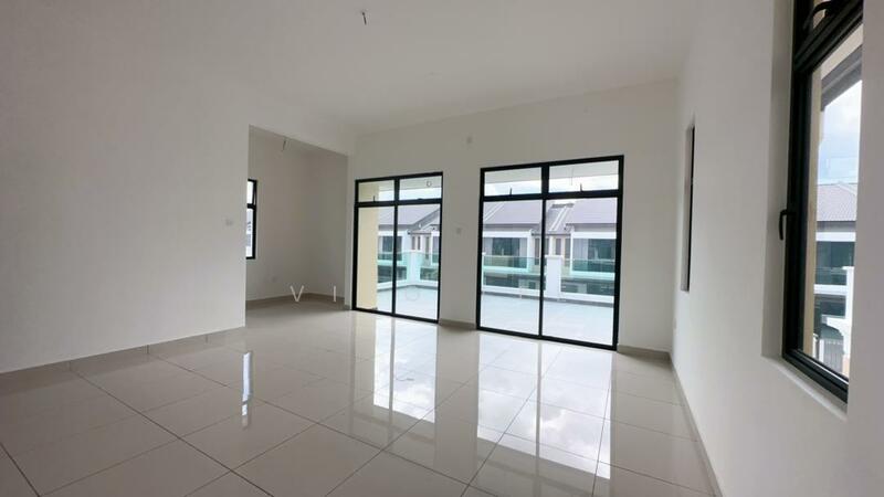 Rumah Berkembar untuk Dijual di Tanjong Minyak (Melaka) - Vito Lee Lee - Living Room - PropertyGuru.com.my
