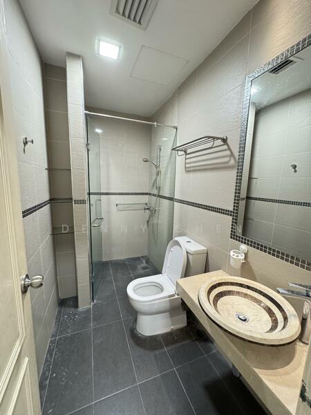 For Rent - Windsor Tower