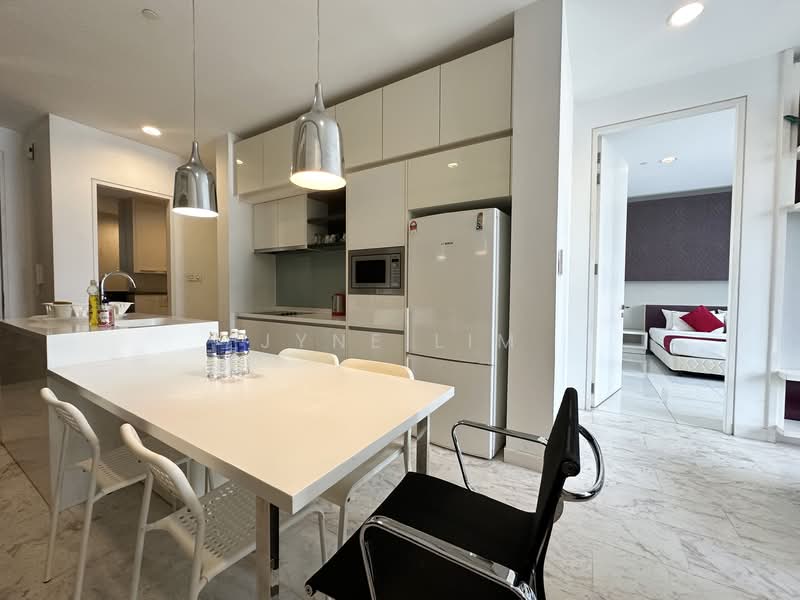 Servis Apartment untuk Dijual di The Face Suites (Platinum Suites) - Jyne Lim - Dining Area - PropertyGuru.com.my