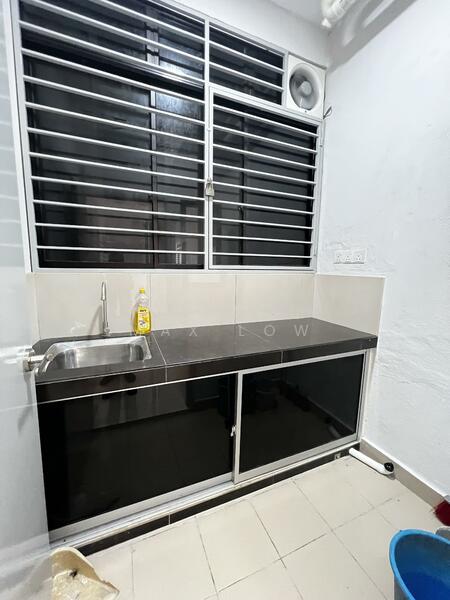 Condominium for Rent at The Olive - Max Low - Kitchen - PropertyGuru.com.my