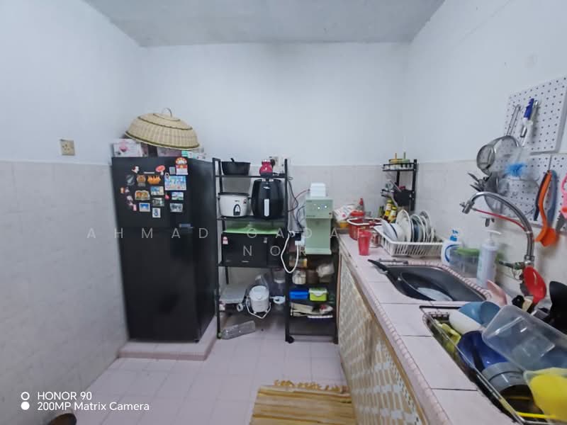 Pangsapuri untuk Dijual di Pantai Indah Fasa 1 - Ahmad Gadafi Md Nor - Kitchen - PropertyGuru.com.my