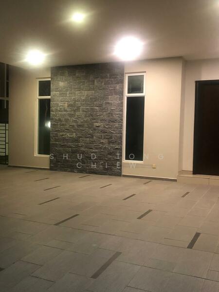 Stone feature wall at carporch