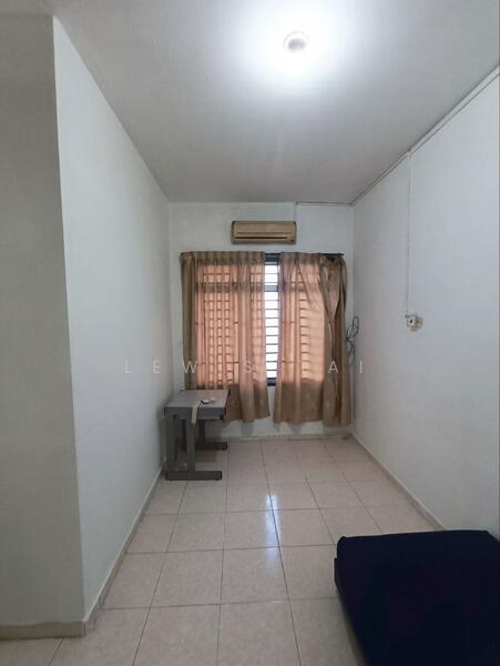 2-storey Terraced House for Rent in Taman Pulai Utama (Skudai) - Lewis Tai - Bedroom - PropertyGuru.com.my