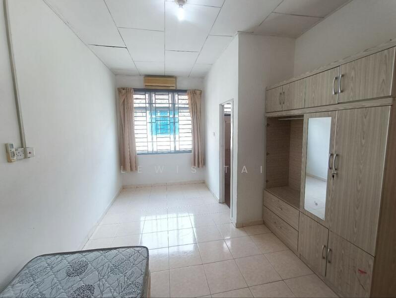 2-storey Terraced House for Rent in Taman Pulai Utama (Skudai) - Lewis Tai - Bedroom - PropertyGuru.com.my