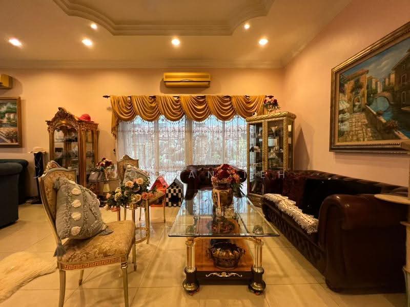 Bungalow House for Sale in Petaling Jaya (Selangor) - Jordan Teh - Living Room - PropertyGuru.com.my