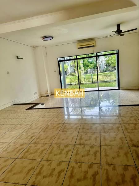 Townhouse for Sale in Kota Kinabalu (Sabah) - KEN CHONG WEI HWA - Living Room - PropertyGuru.com.my