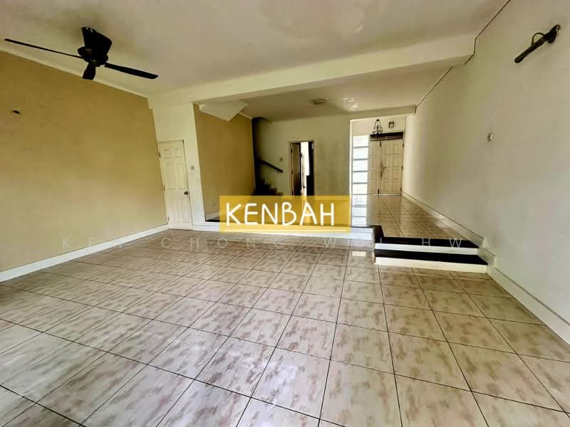 Townhouse for Sale in Kota Kinabalu (Sabah) - KEN CHONG WEI HWA - Living Room - PropertyGuru.com.my