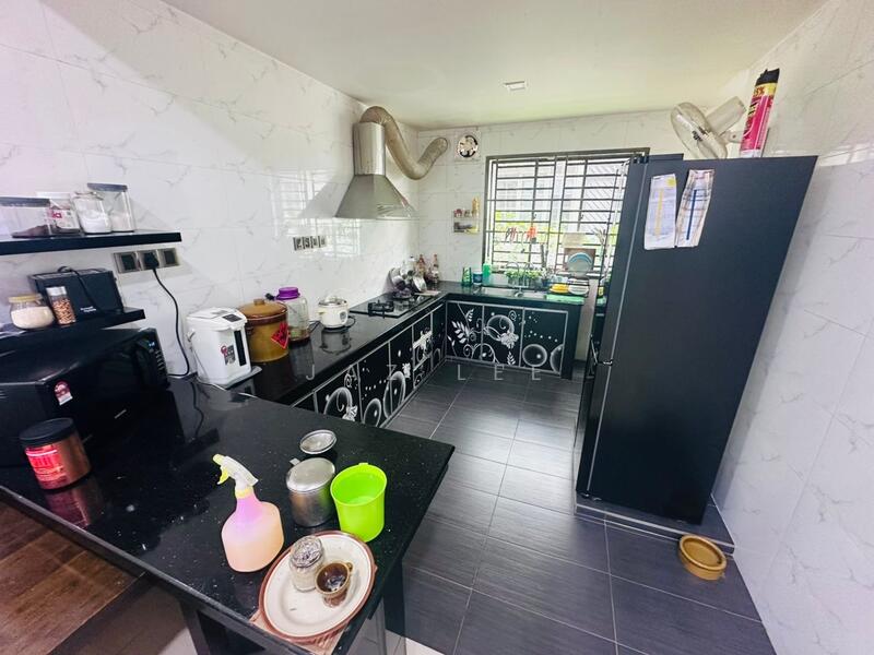 Untuk Dijual - Taman Perling