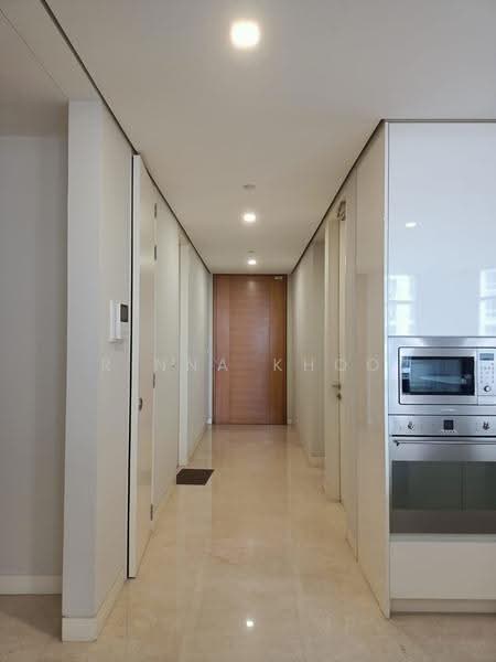Kondominium untuk Dijual di Condominium @ The Troika - Rinna Khoo - Corridor - PropertyGuru.com.my