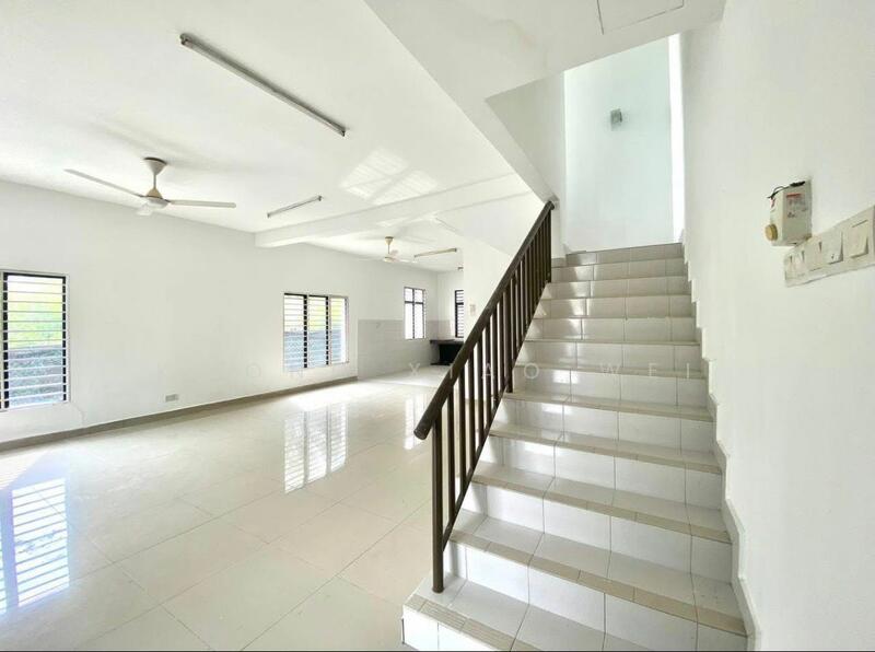 2-storey Terraced House for Sale in Rawang (Selangor) - Kwong Xiao Wei - Living Room - PropertyGuru.com.my