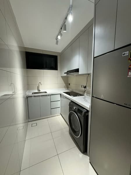 Servis Apartment untuk Disewa di Duta Park Residences - Kelvin Chia - Kitchen - PropertyGuru.com.my
