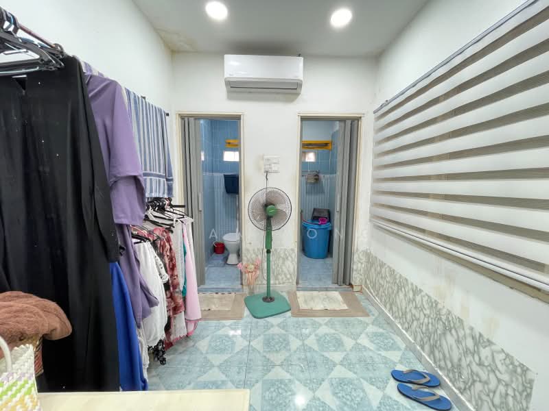 Rumah Teres 2 Tingkat untuk Dijual di Selayang (Selangor) - Sean Yong - Bathroom - PropertyGuru.com.my
