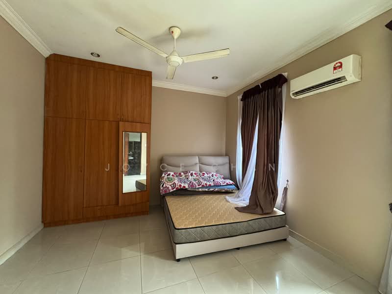 Bungalow House untuk Disewa di Country Heights (Kajang) - Joyce Chan - Bedroom - PropertyGuru.com.my